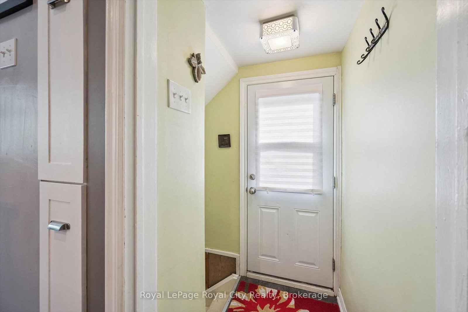 18 June Avenue • Guelph, ON photo 34