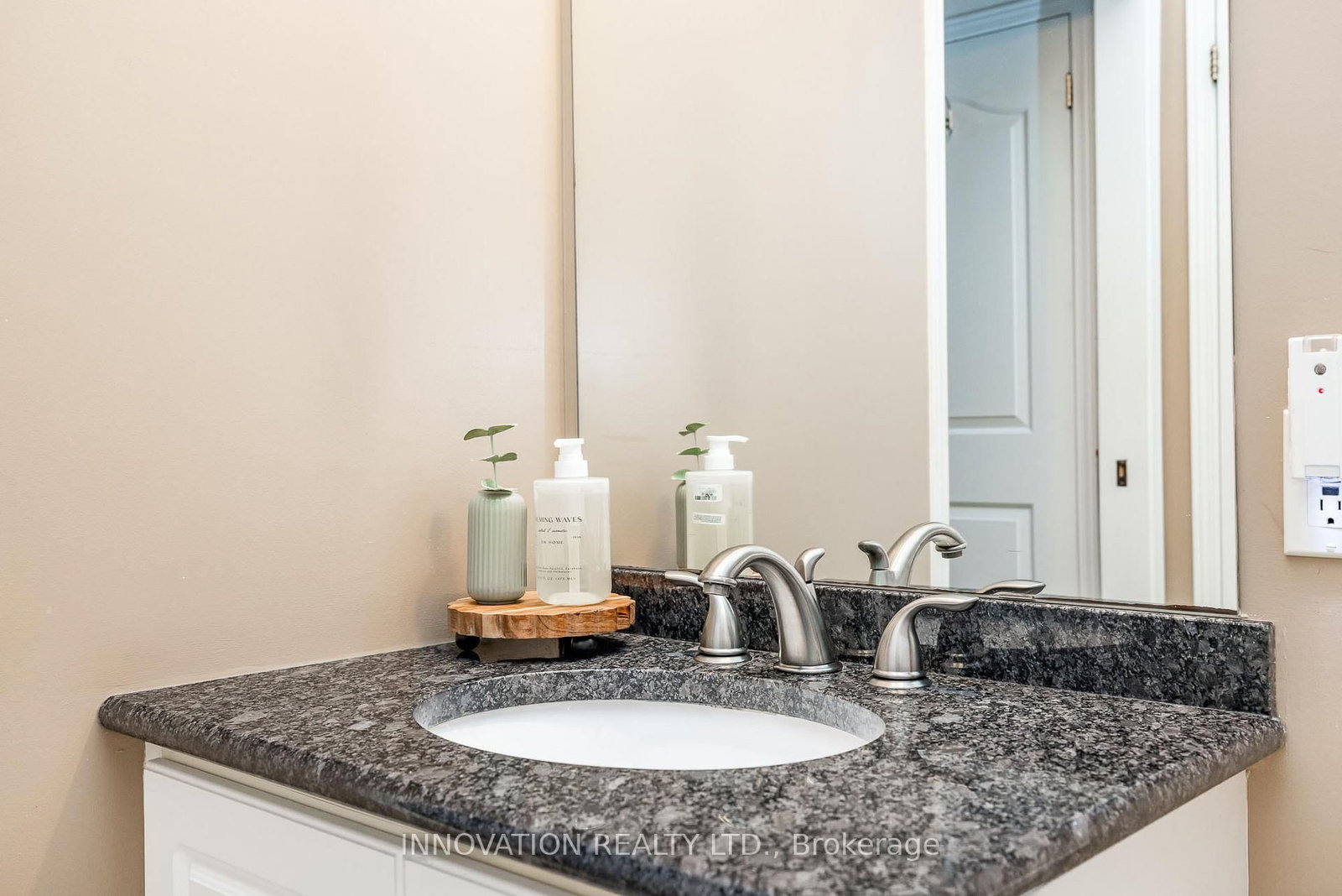25 Kyle Avenue • Stittsville, ON photo 36