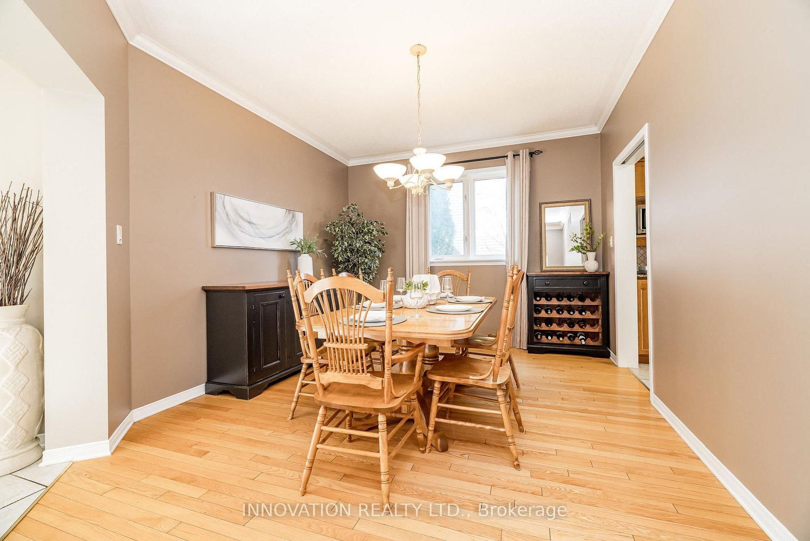 25 Kyle Avenue • Stittsville, ON photo 8
