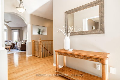25 Kyle Avenue • Stittsville, ON photo 9