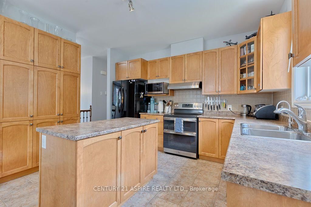 12 Bedard Boulevard • Petawawa, ON photo 13