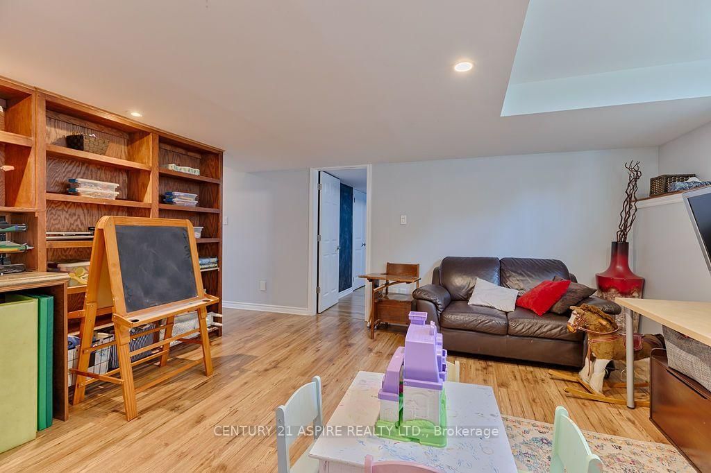 12 Bedard Boulevard • Petawawa, ON photo 25