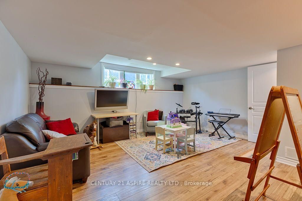 12 Bedard Boulevard • Petawawa, ON photo 27
