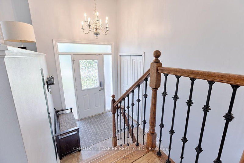 12 Bedard Blvd photo 4