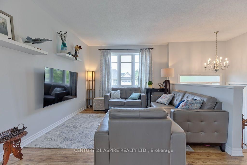 12 Bedard Boulevard • Petawawa, ON photo 6