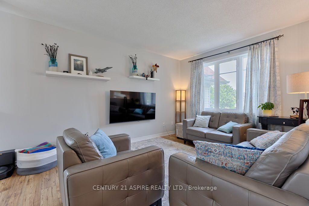 12 Bedard Boulevard • Petawawa, ON photo 7