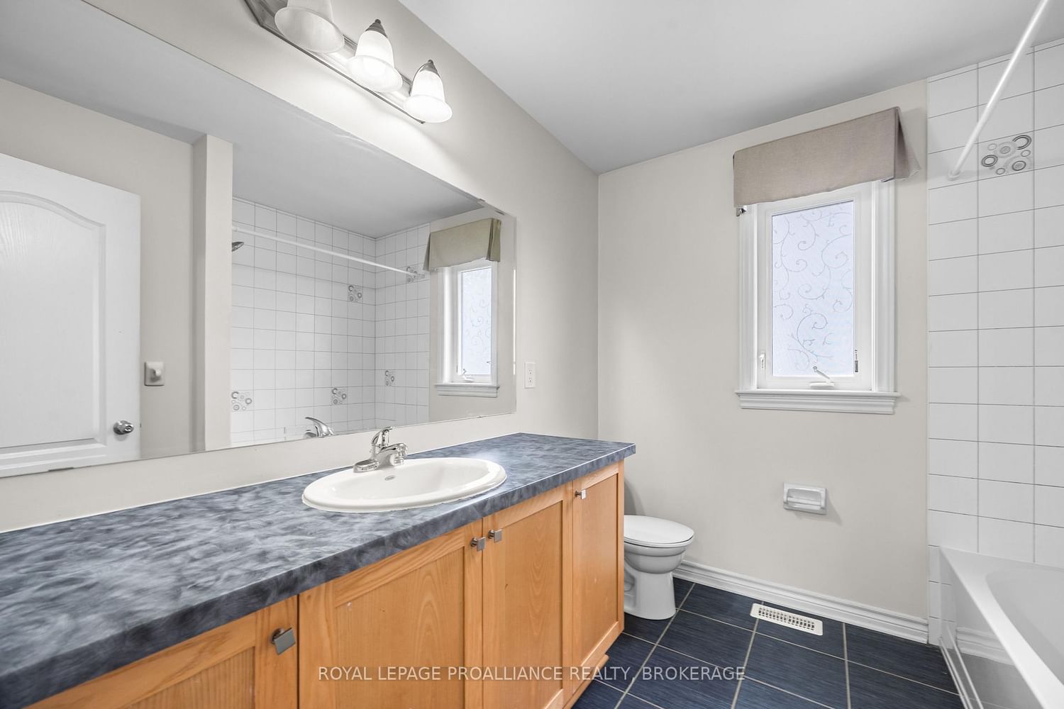 1397 Waterside Way • Kingston, ON photo 33