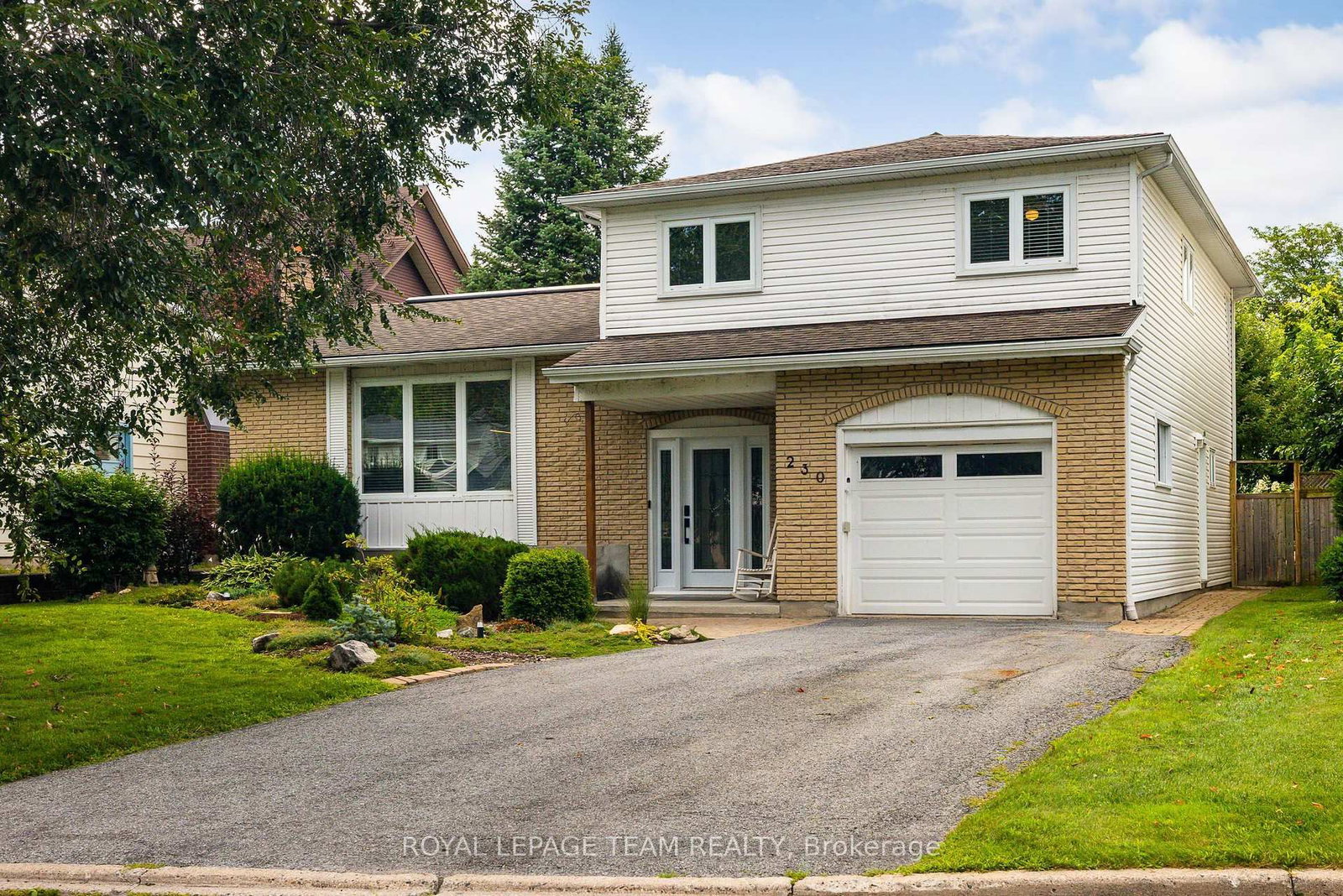 230 Lincoln Heights Road • Ottawa, ON photo 1