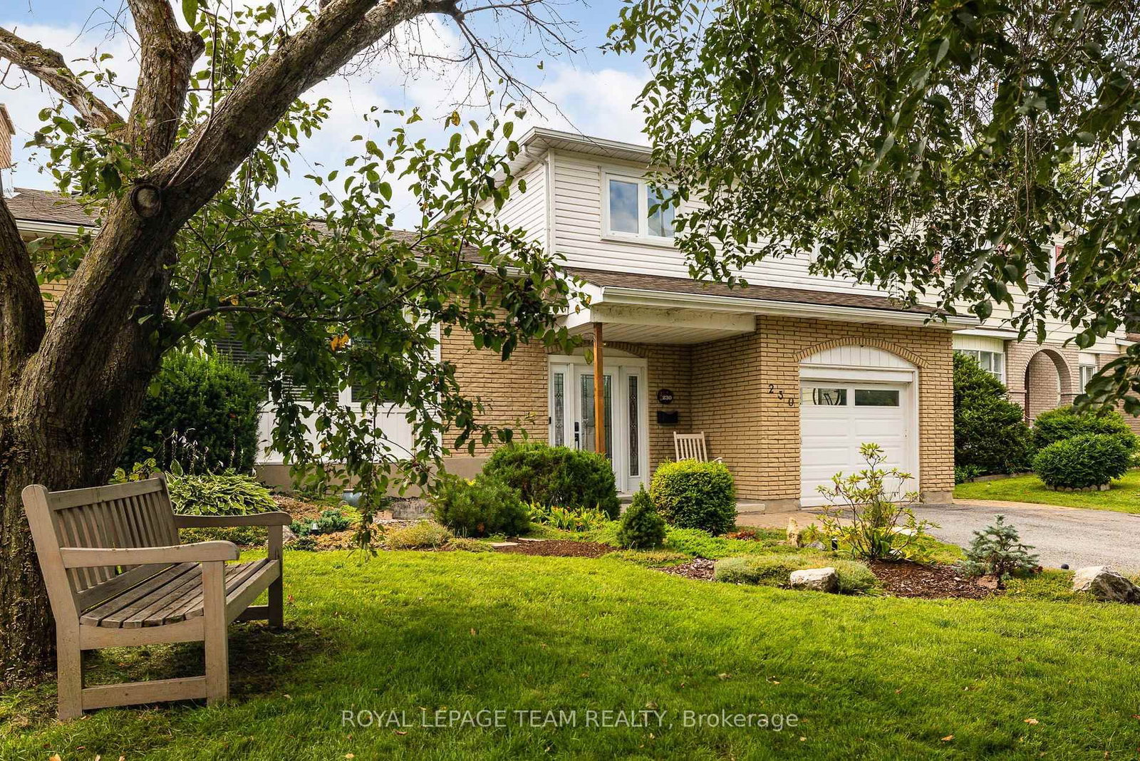 230 Lincoln Heights Road • Ottawa, ON photo 2