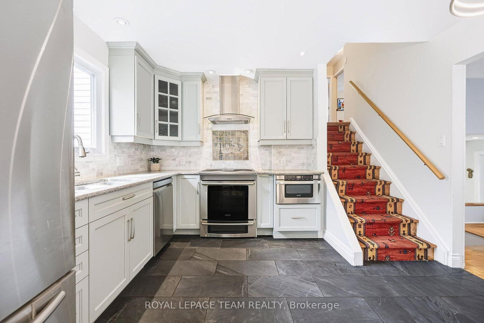 230 Lincoln Heights Road • Ottawa, ON photo 21