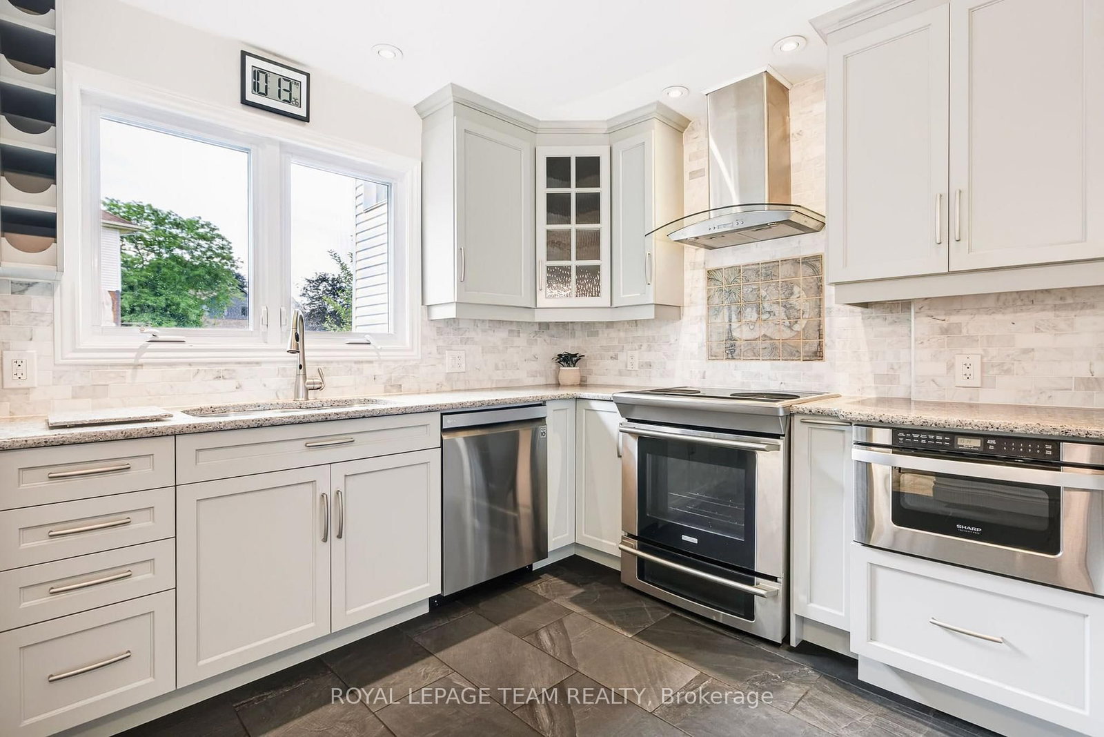 230 Lincoln Heights Road • Ottawa, ON photo 23