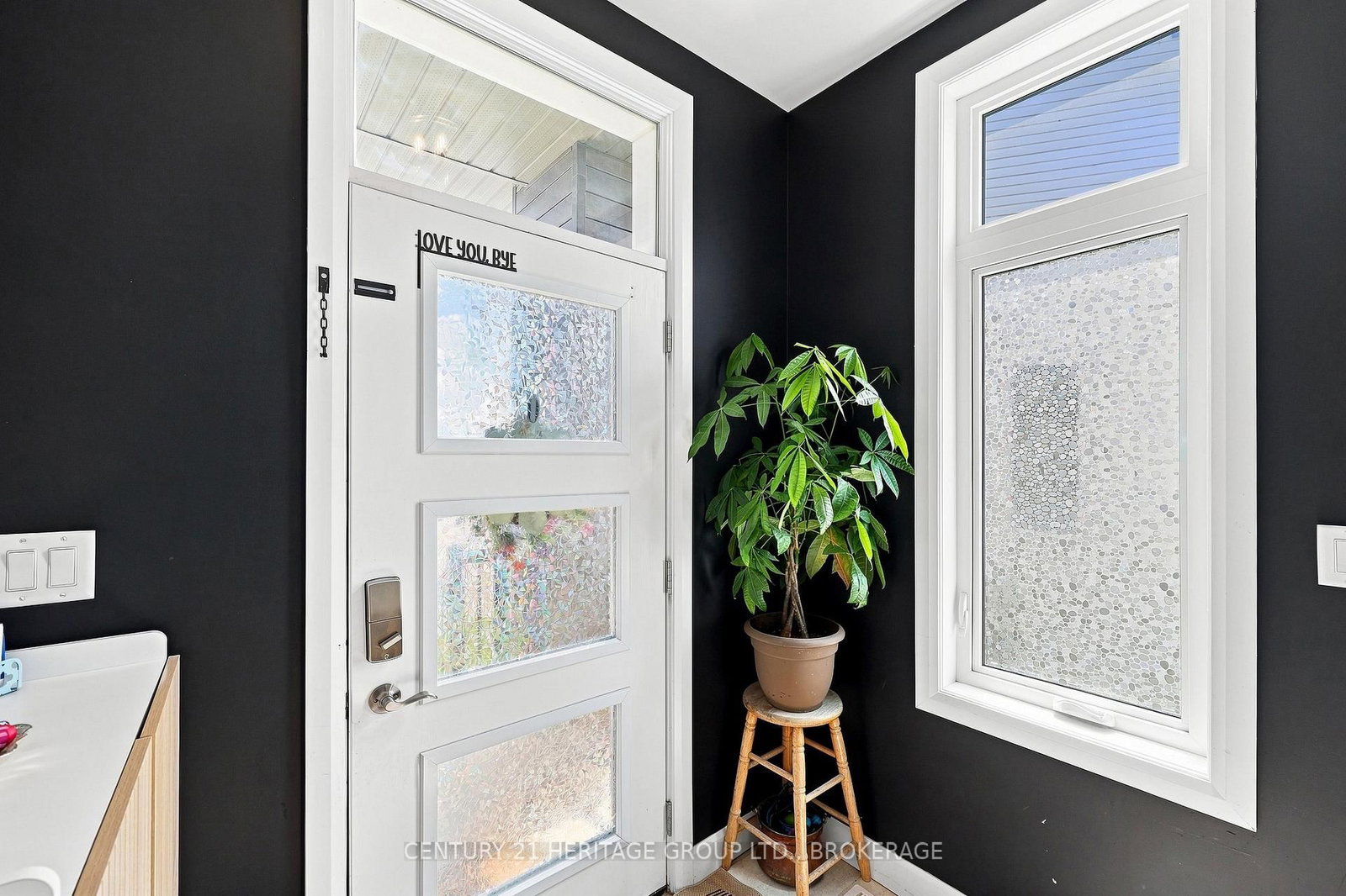 141 Superior Drive • Loyalist, ON photo 11