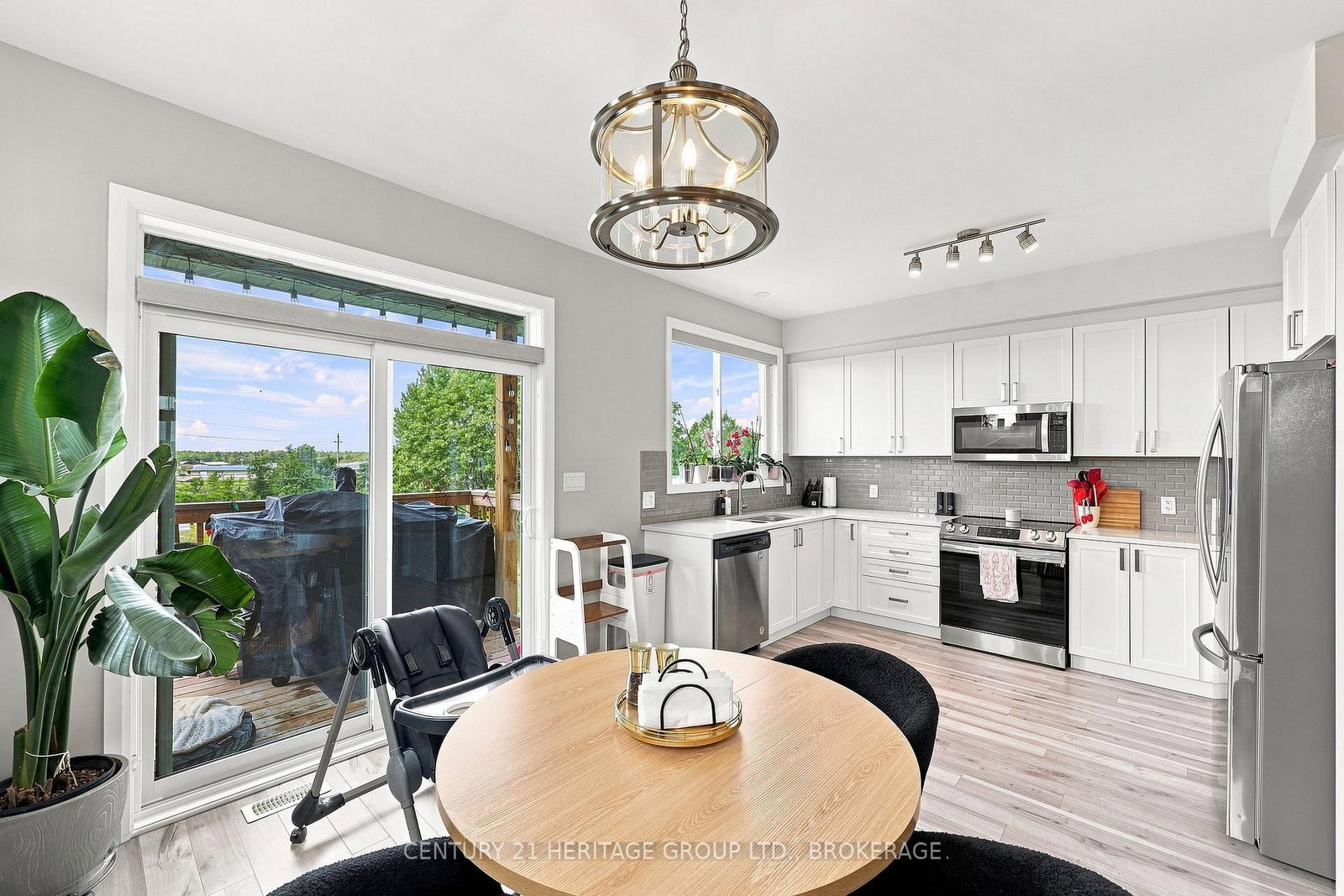 141 Superior Drive • Loyalist, ON photo 32