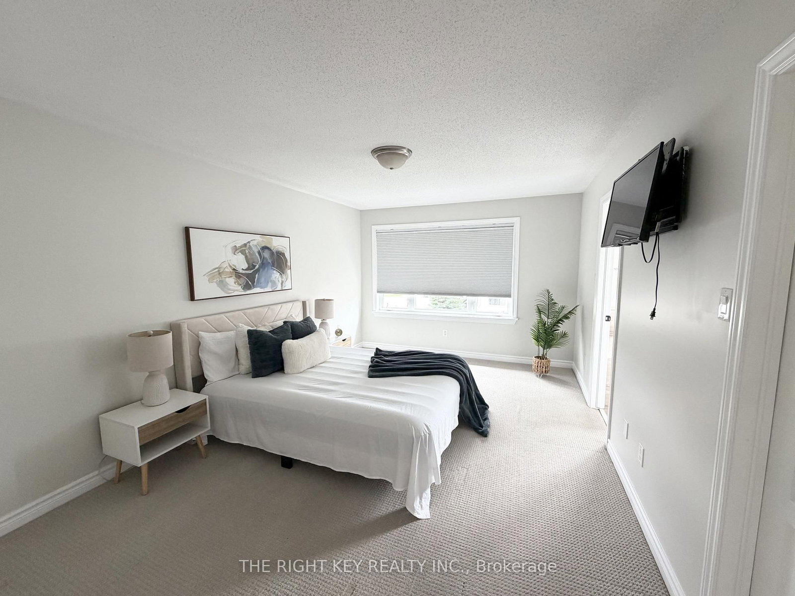 100 Popplewell Crescent • Ottawa, ON photo 12