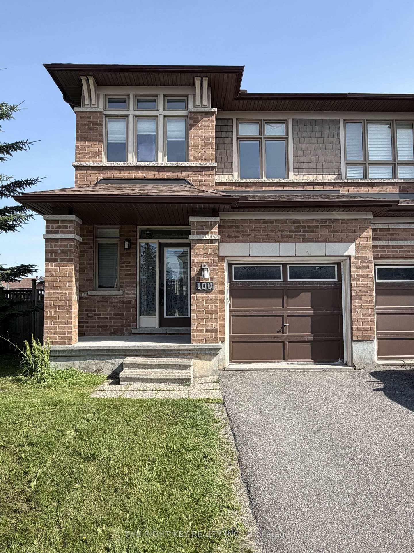 100 Popplewell Crescent • Ottawa, ON photo 2