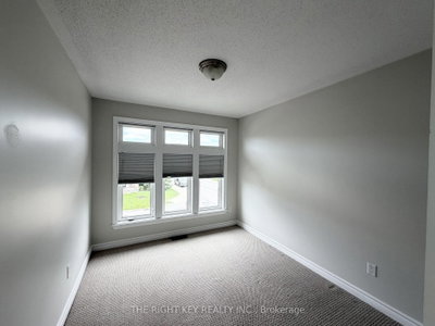 100 Popplewell Crescent • Ottawa, ON photo 9