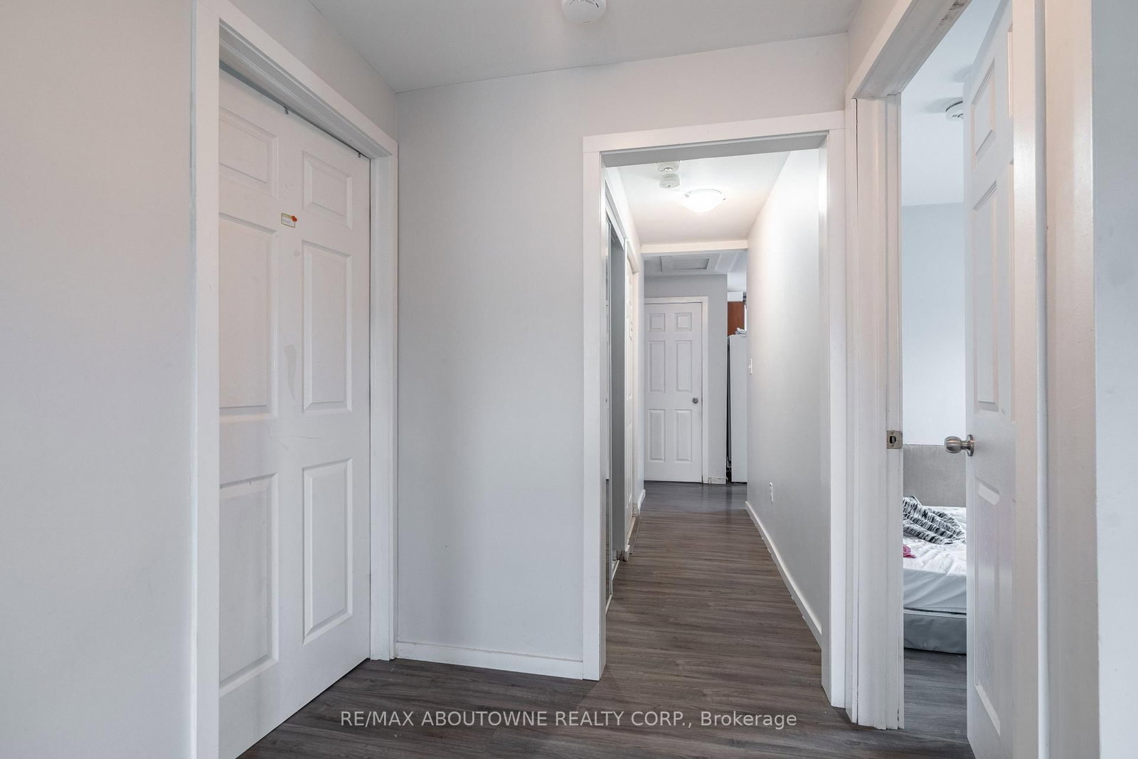 108 Queenston Street • St. Catharines, ON photo 13