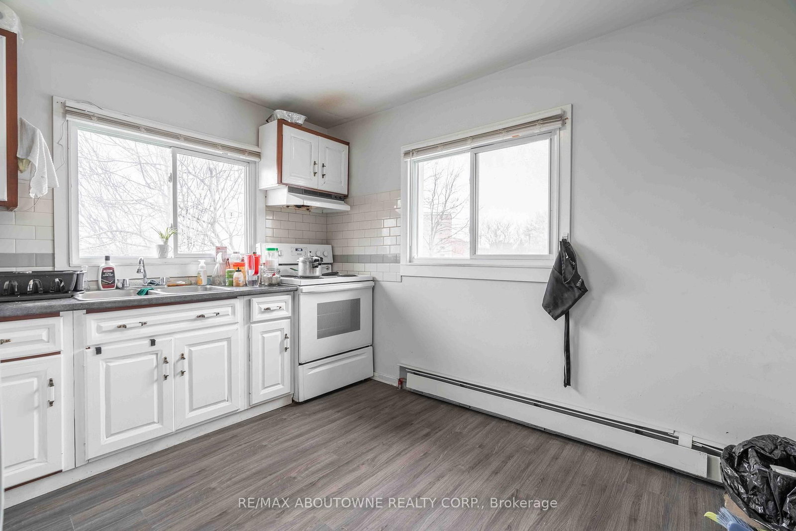 108 Queenston Street • St. Catharines, ON photo 15