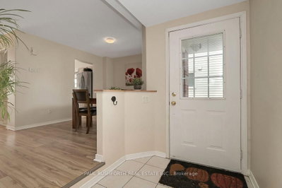 92 Splinter Crescent • Ottawa, ON photo 5