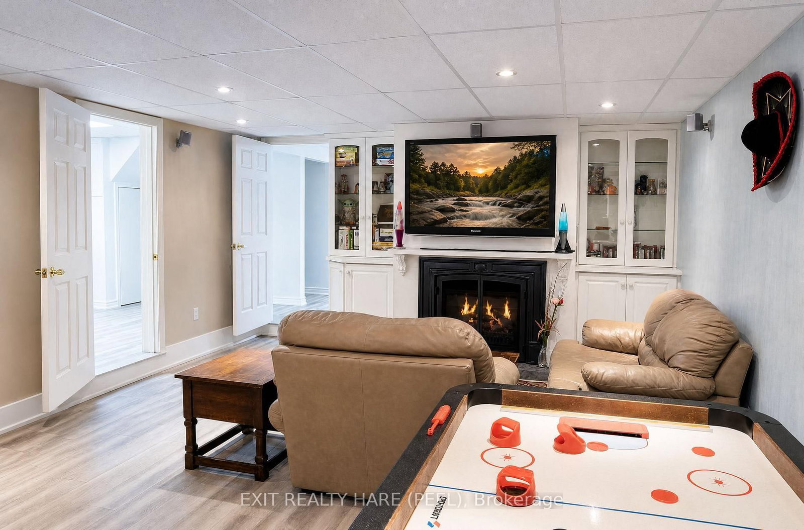 245 First Avenue • Welland, ON photo 33
