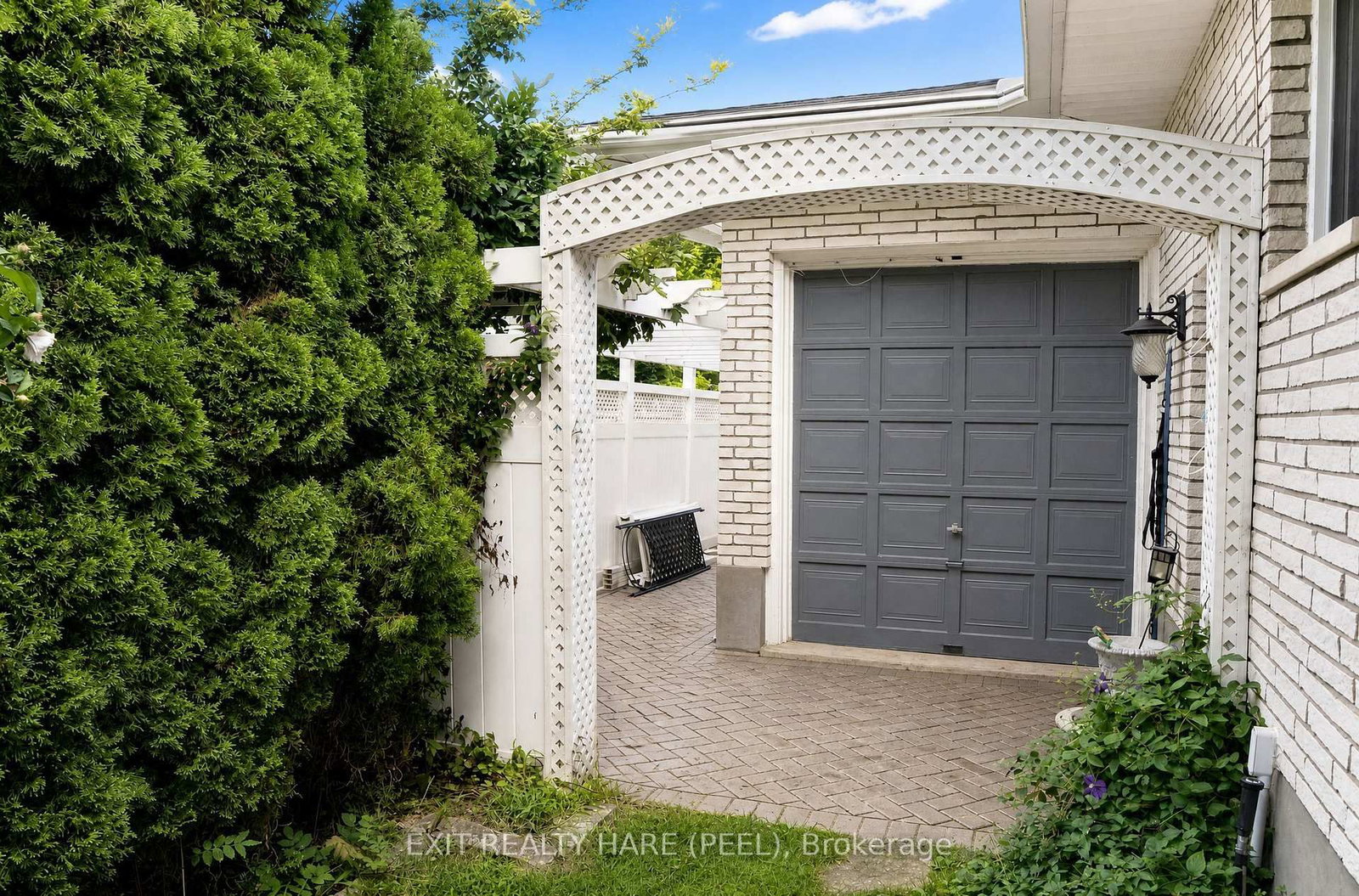 245 First Avenue • Welland, ON photo 47