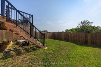 1233 Max Crescent • Kingston, ON photo 6