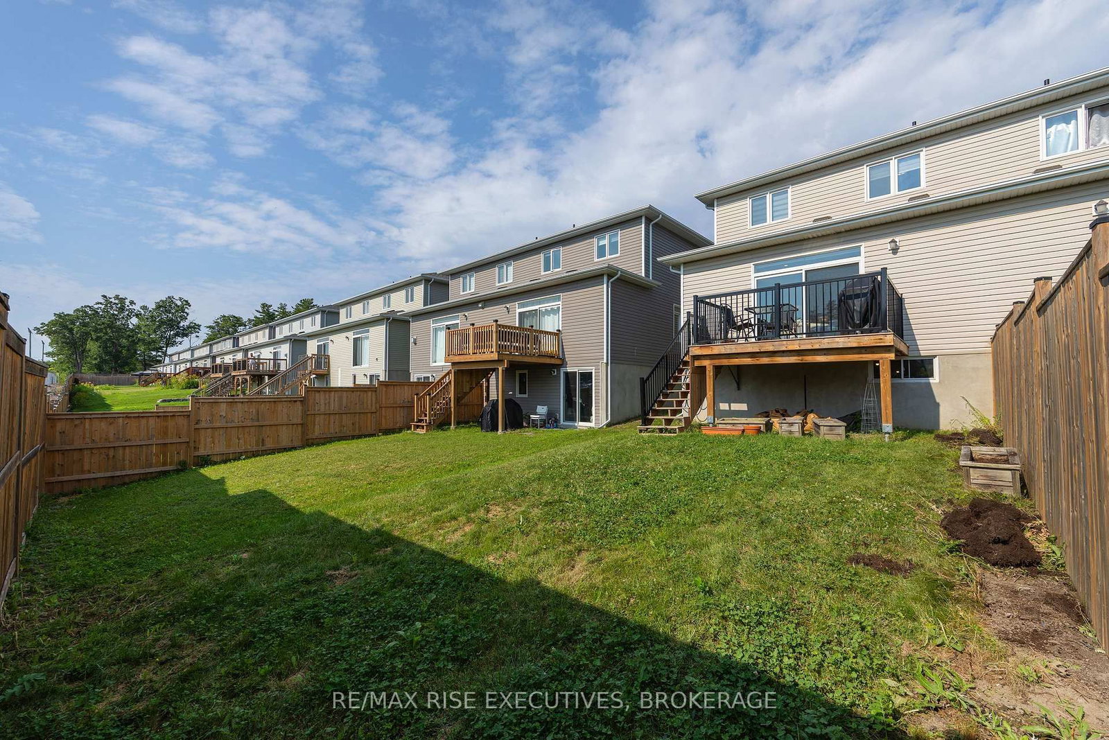 1233 Max Crescent • Kingston, ON photo 9