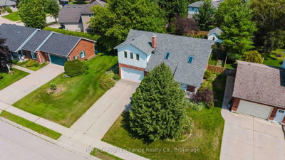 953 Parkwood Drive • Saugeen Shores, ON photo 3