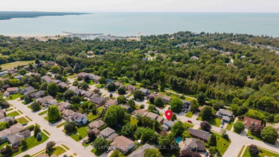 953 Parkwood Drive • Saugeen Shores, ON photo 4