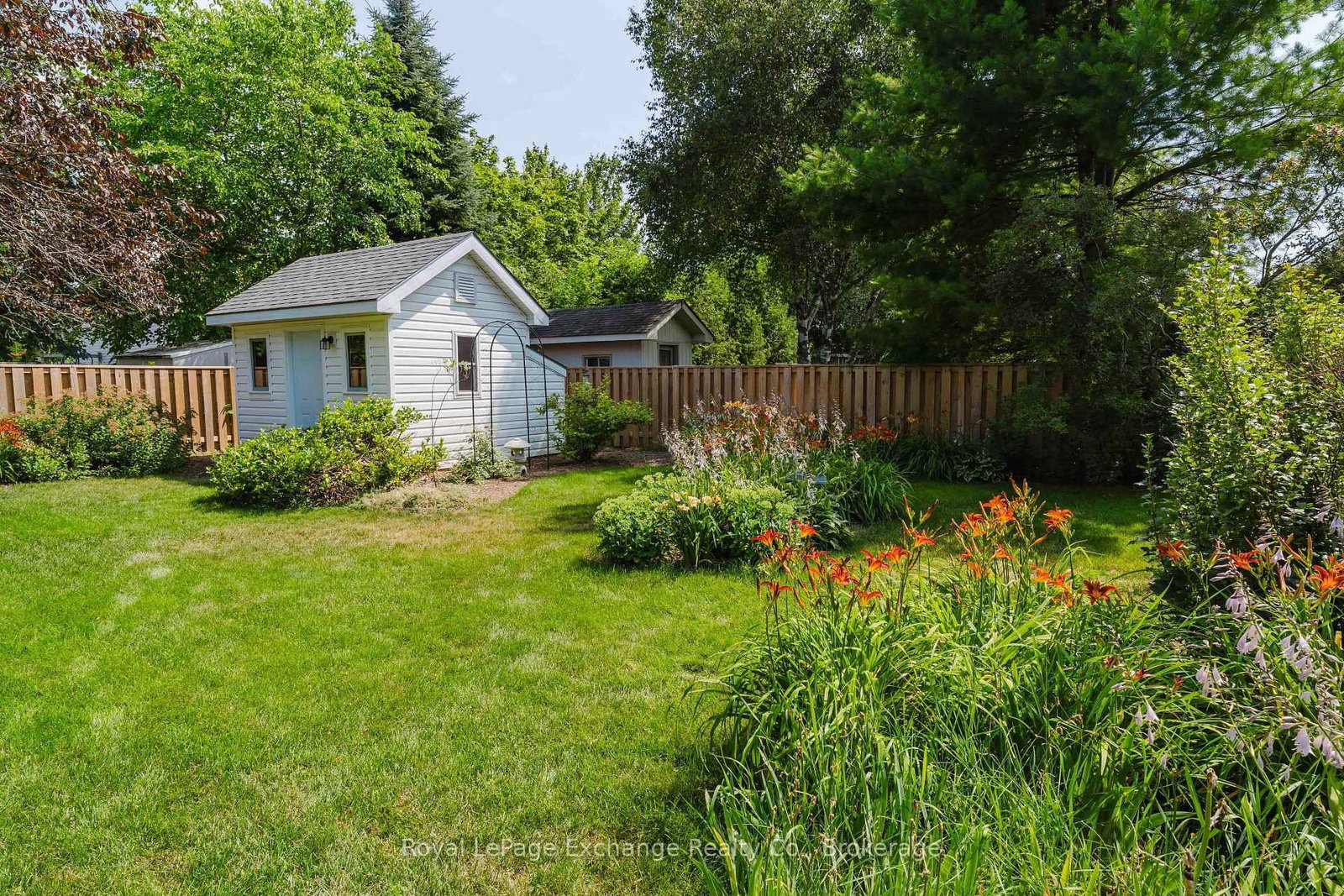 953 Parkwood Drive • Saugeen Shores, ON photo 9