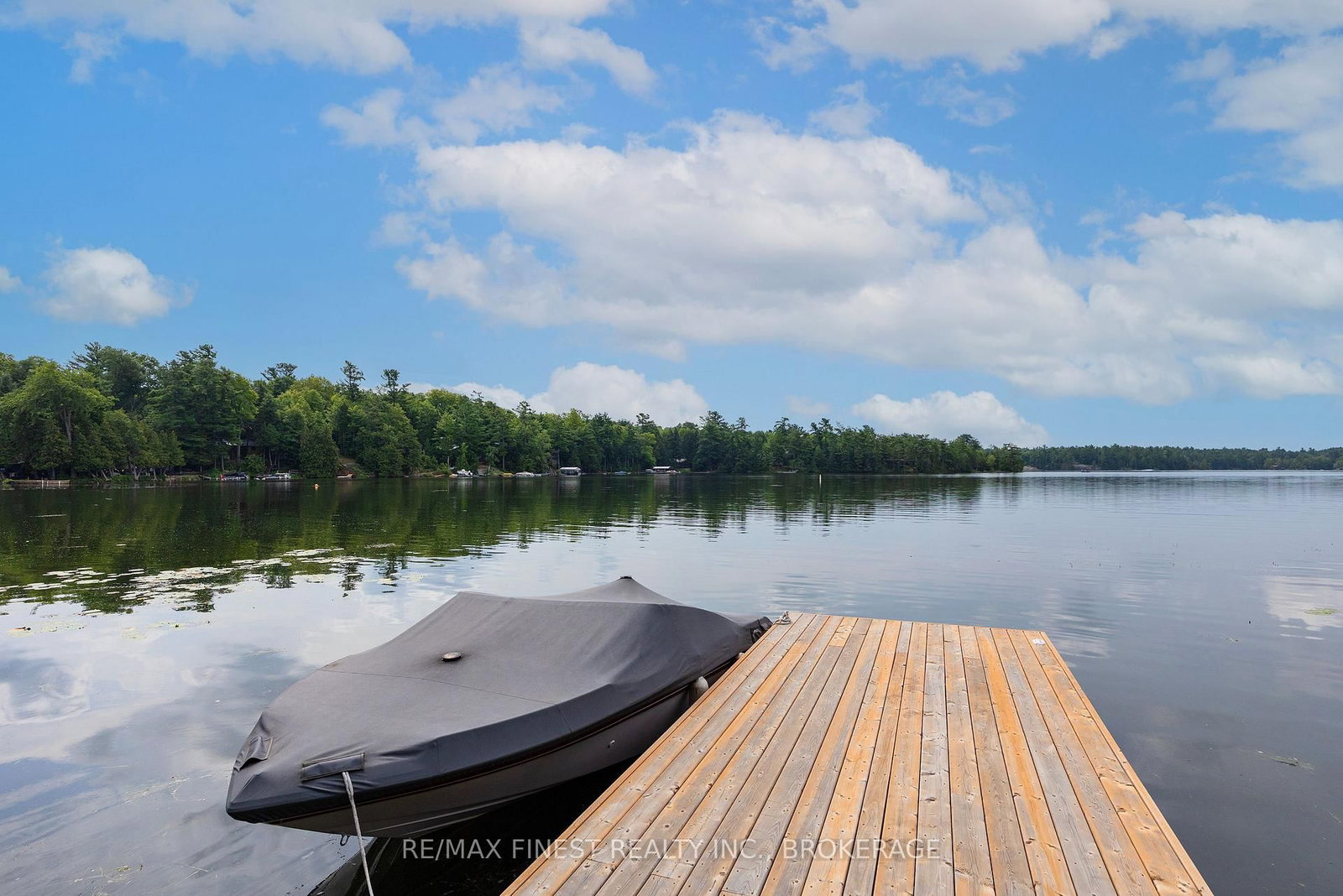 106 Yardarm Lane • Leeds and the Thousand Islands, ON photo 2