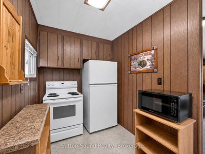 24 Isabella Street • South Bruce Peninsula, ON photo 9