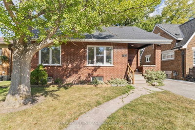 122 Windsor Crescent • London South, ON photo 2