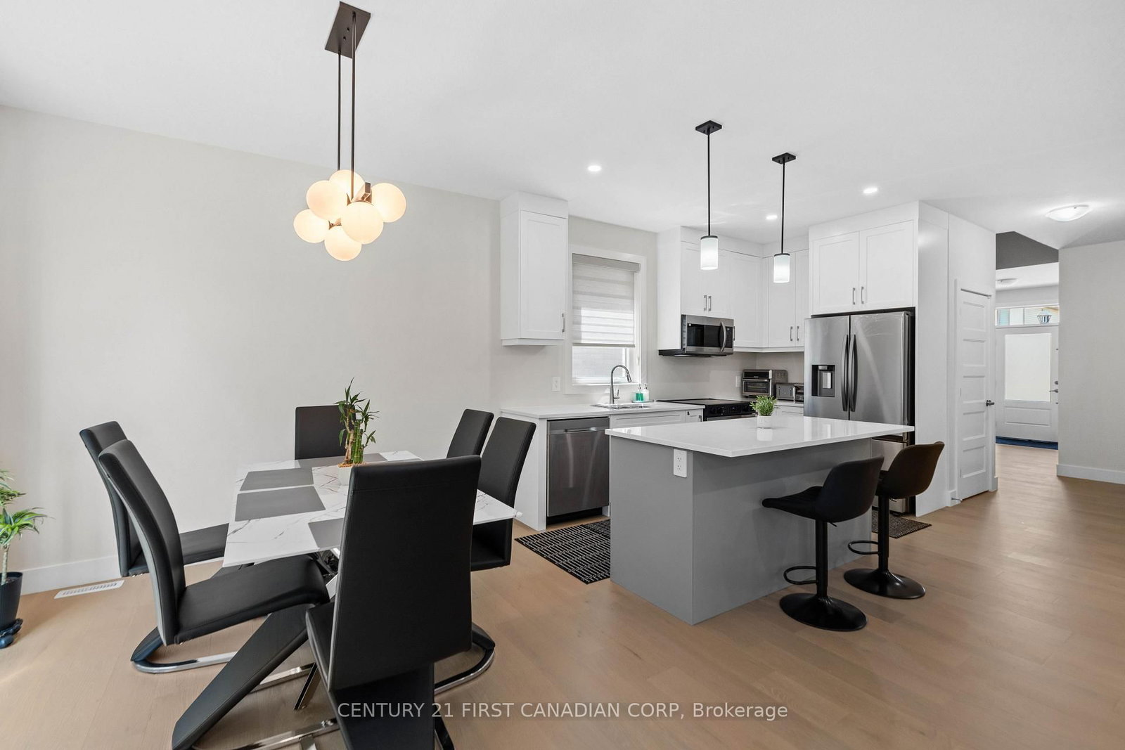 8-7966 Fallon Drive • Lucan Biddulph, ON photo 16
