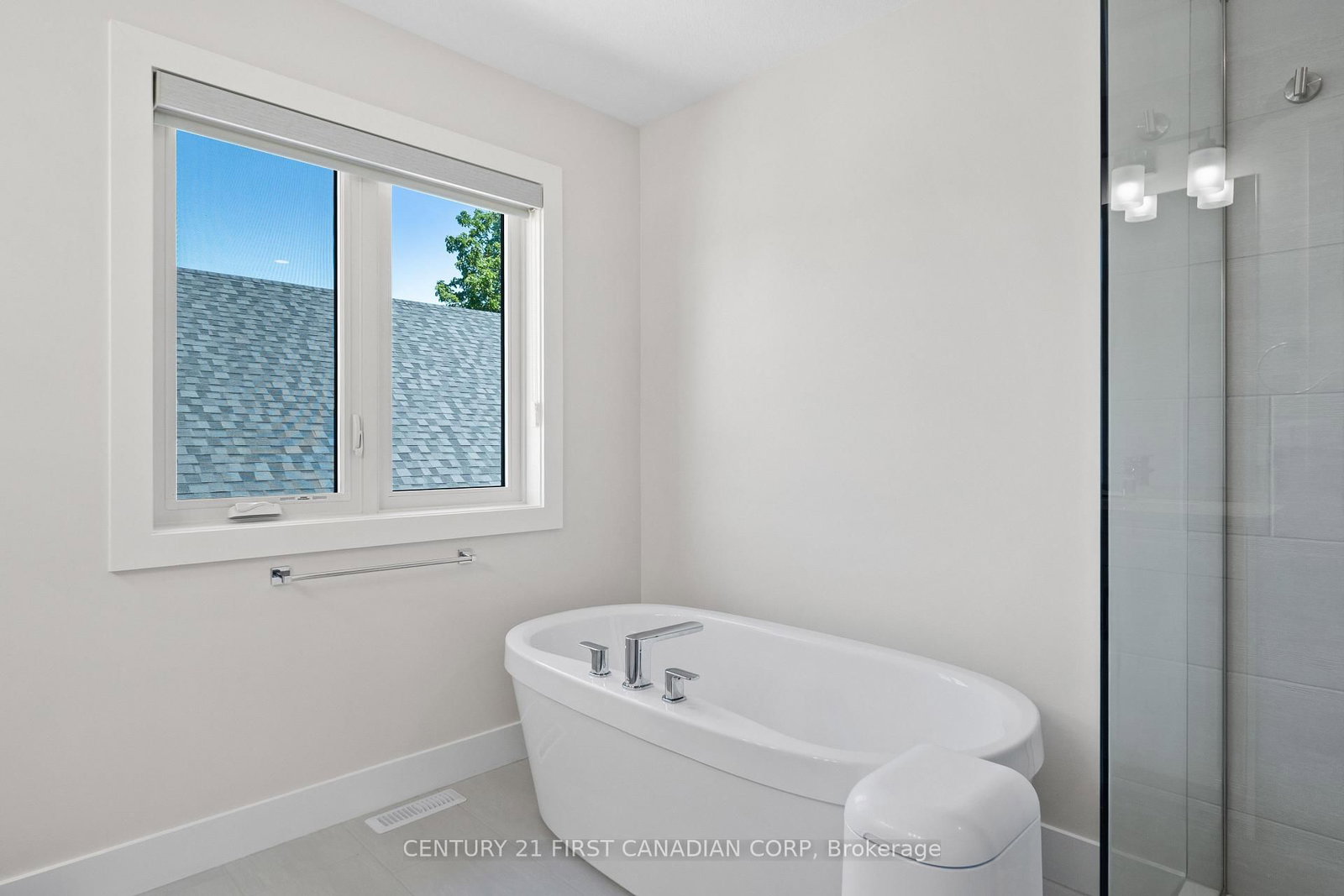 8-7966 Fallon Drive • Lucan Biddulph, ON photo 31
