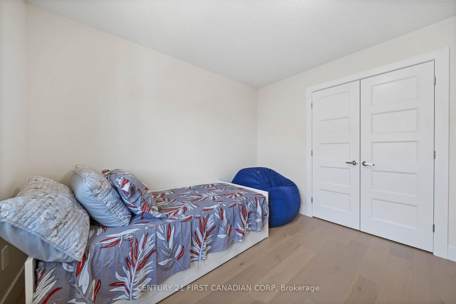 8-7966 Fallon Drive • Lucan Biddulph, ON photo 33