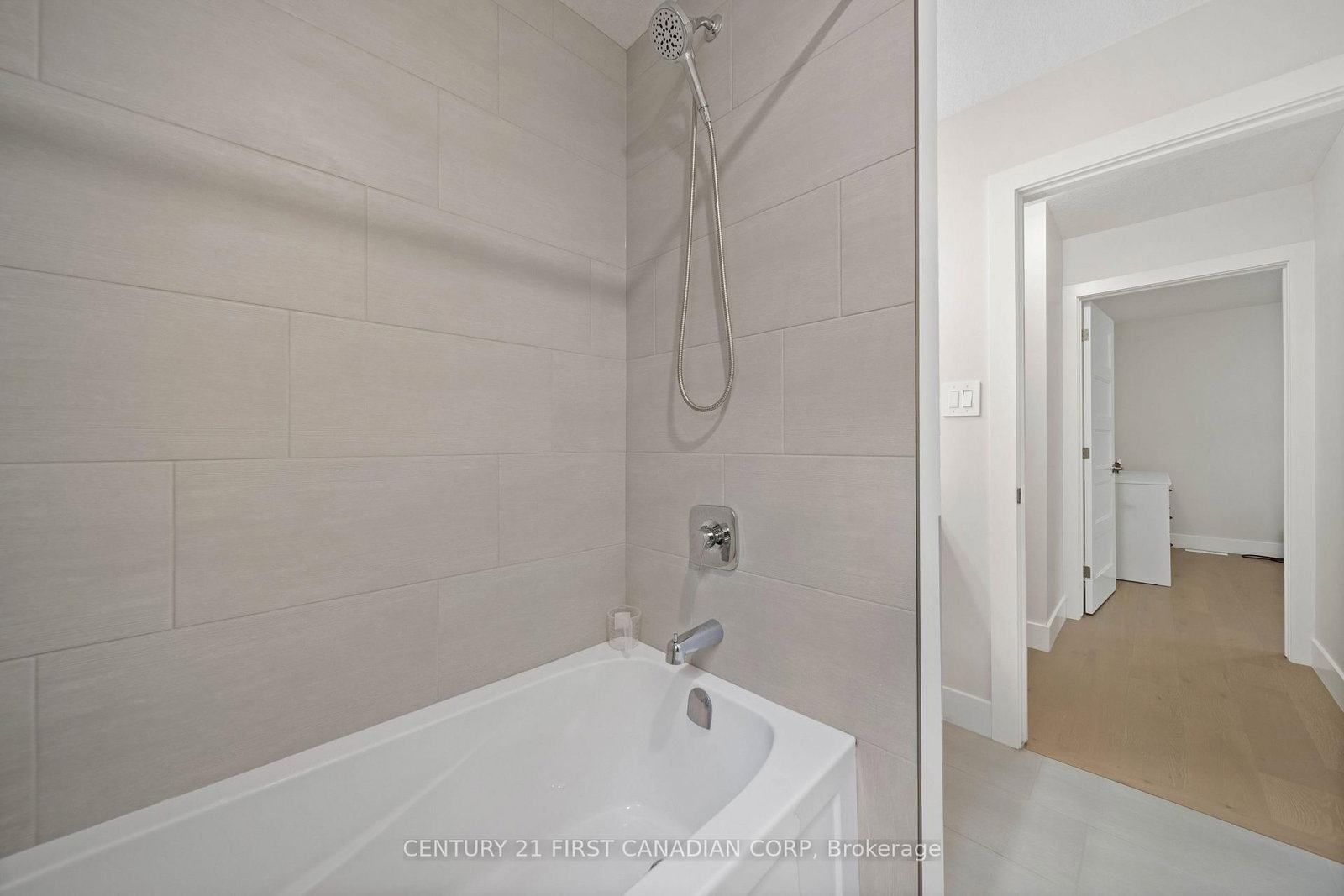 8-7966 Fallon Drive • Lucan Biddulph, ON photo 36
