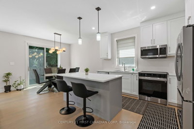 8-7966 Fallon Drive • Lucan Biddulph, ON photo 9