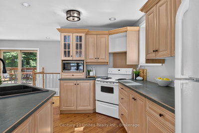 2450 Victoria Springs Lane E • Selwyn, ON photo 8