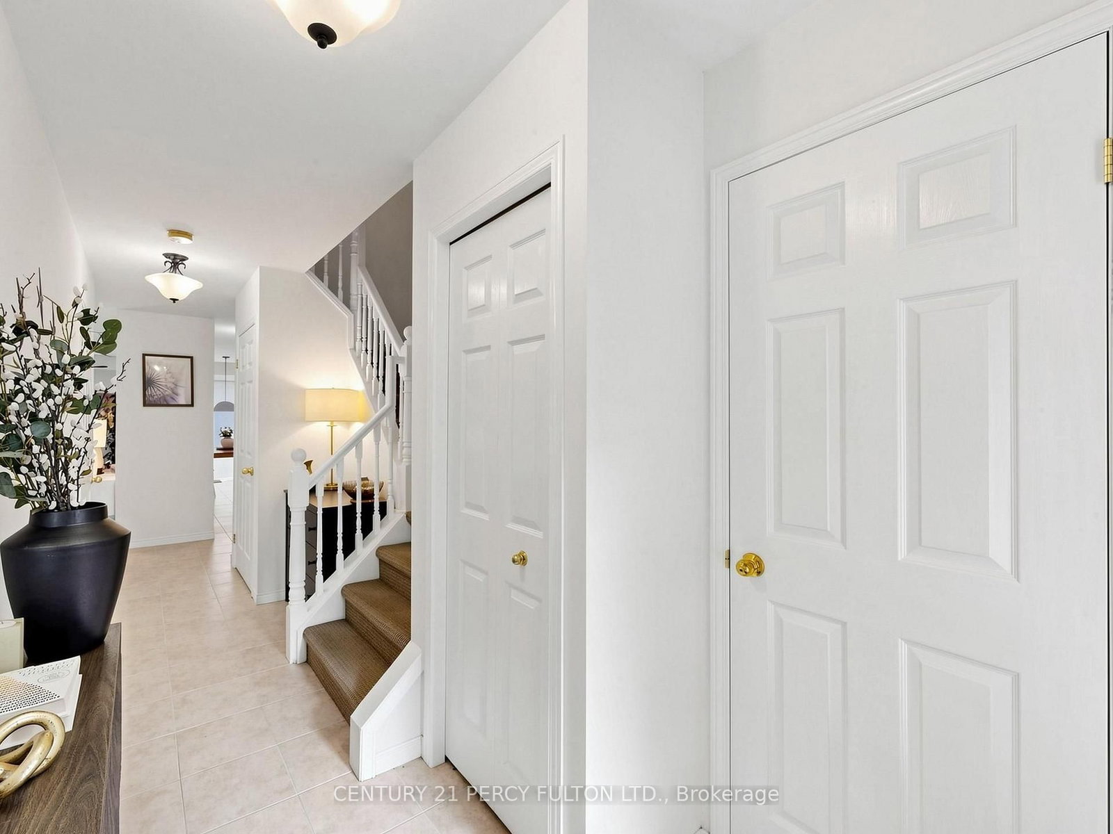 229 Dicenzo Drive • Hamilton, ON photo 16
