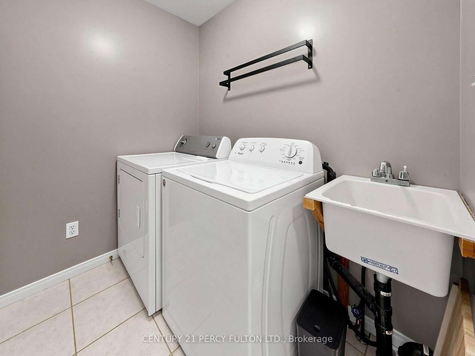229 Dicenzo Drive • Hamilton, ON photo 31