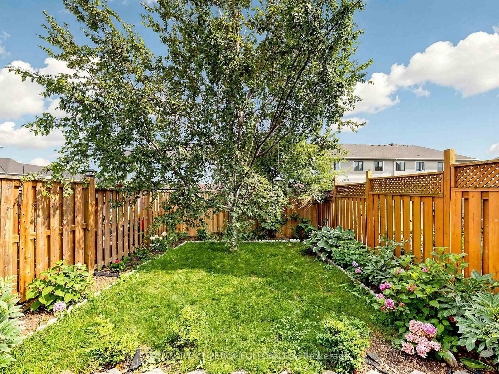 229 Dicenzo Drive • Hamilton, ON photo 41