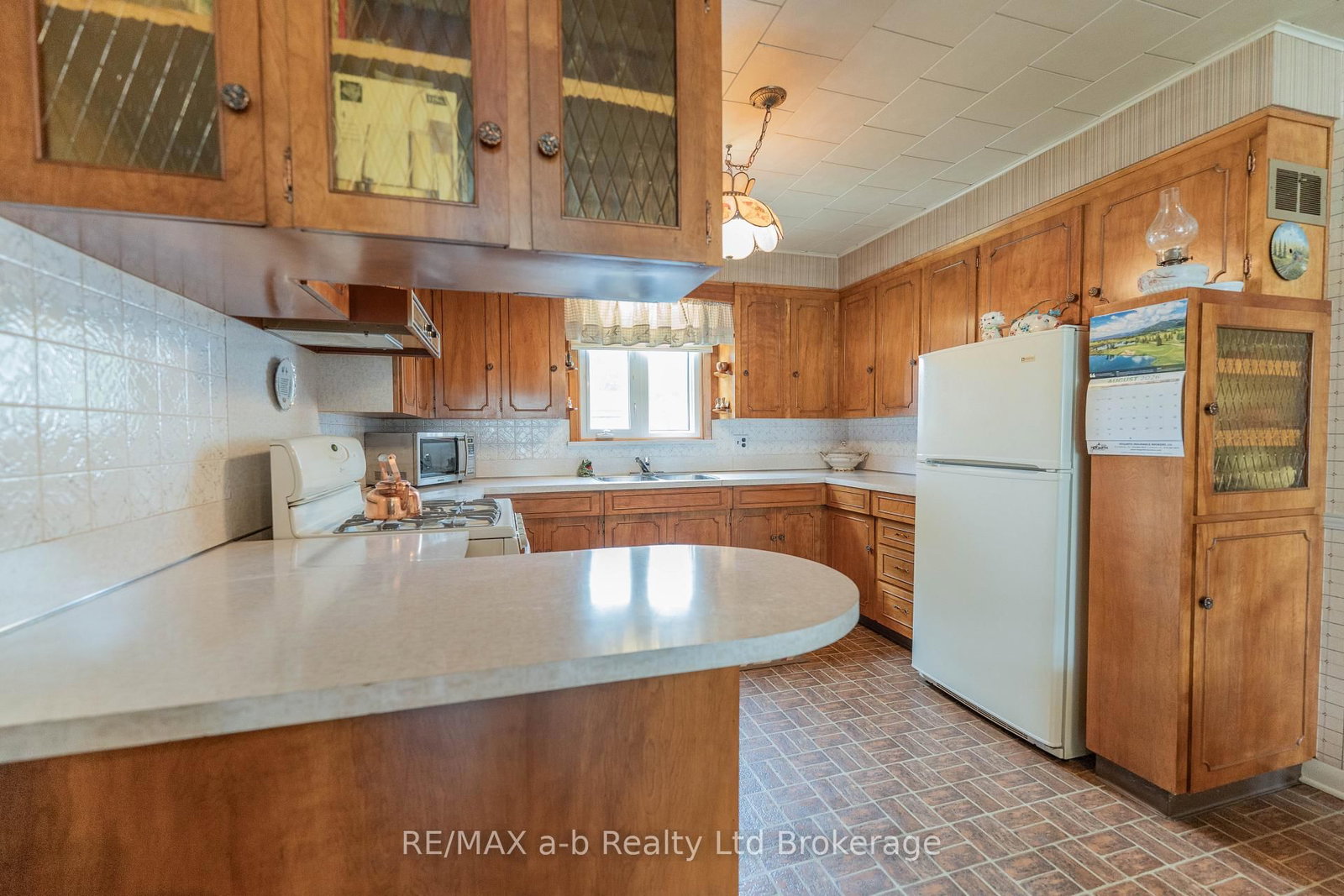 81 Vienna Road • Tillsonburg, ON photo 8