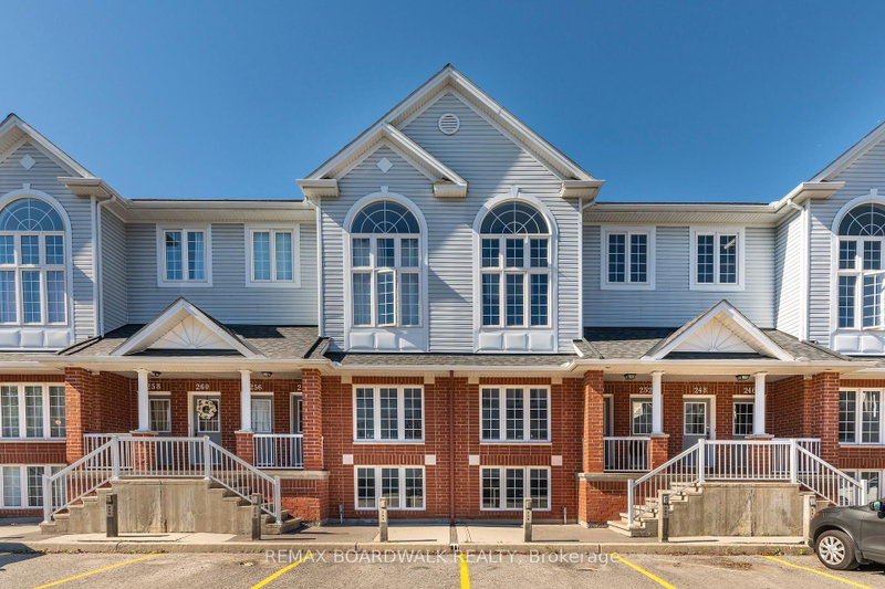 38 - 246 Gershwin Private