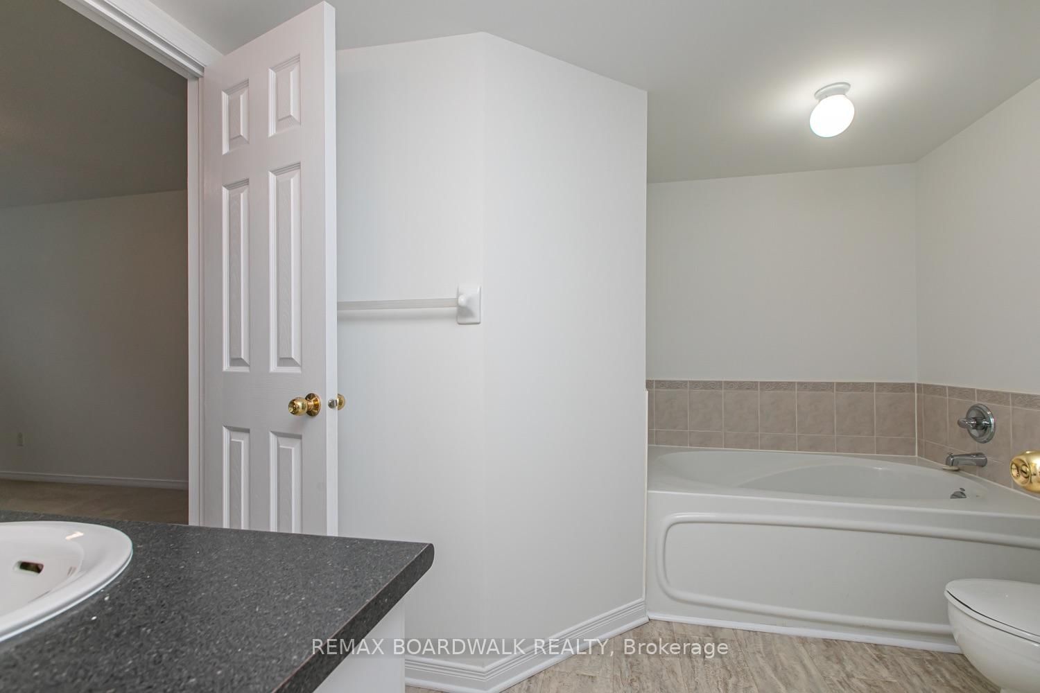 246 Gershwin Private • #38 • Ottawa, ON photo 22