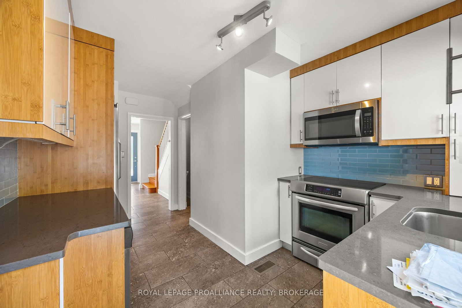 78 Regent Street • Kingston, ON photo 12