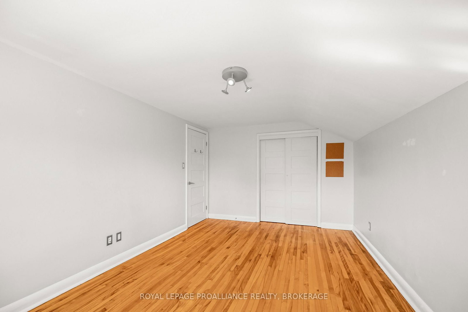 78 Regent Street • Kingston, ON photo 27
