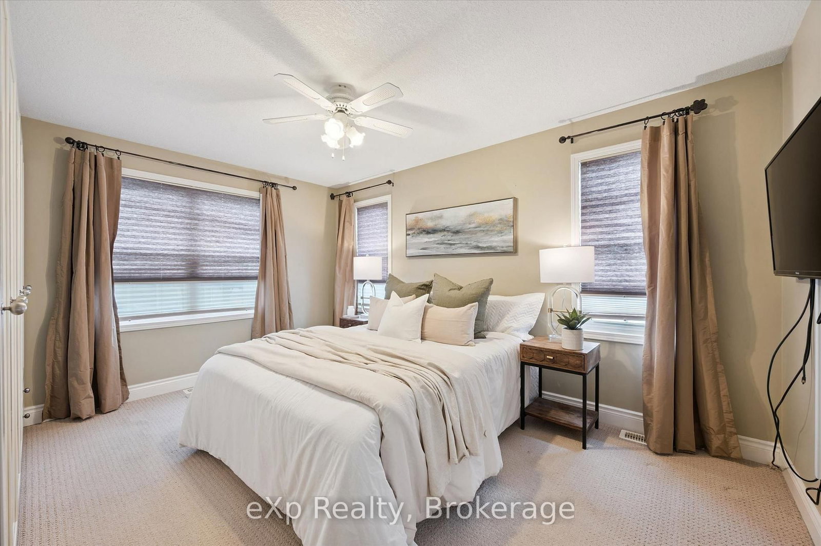 18 Jasper Heights Private • Puslinch, ON photo 22