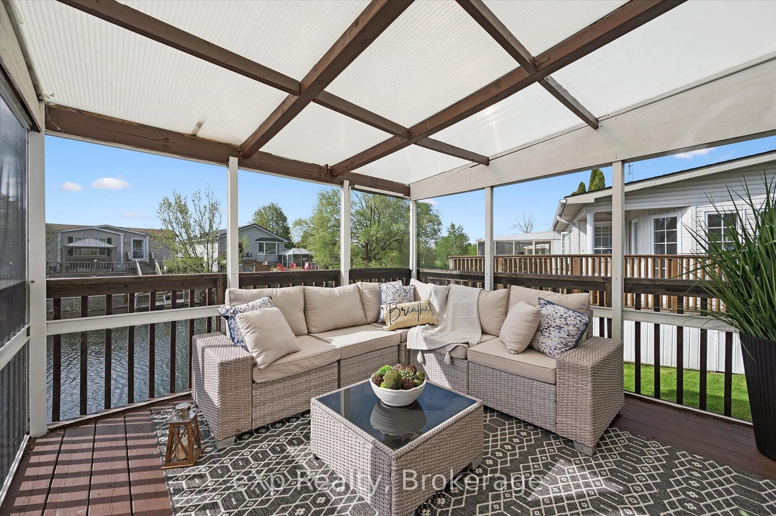 18 Jasper Heights Private • Puslinch, ON photo 30