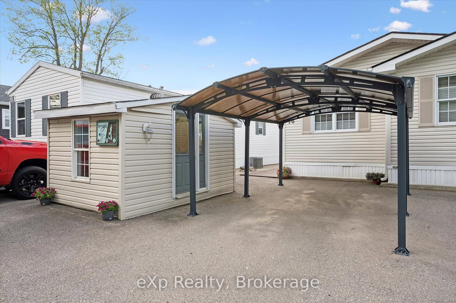 18 Jasper Heights Private • Puslinch, ON photo 43